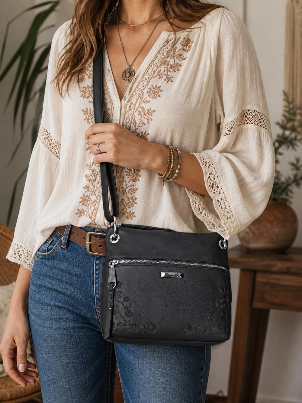 Rosetti Bodhi Mini Black Crossbody Bag Adjustable Strap Zip Purse Women’s